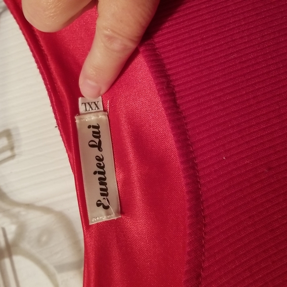 Top - Picture 2 of 6